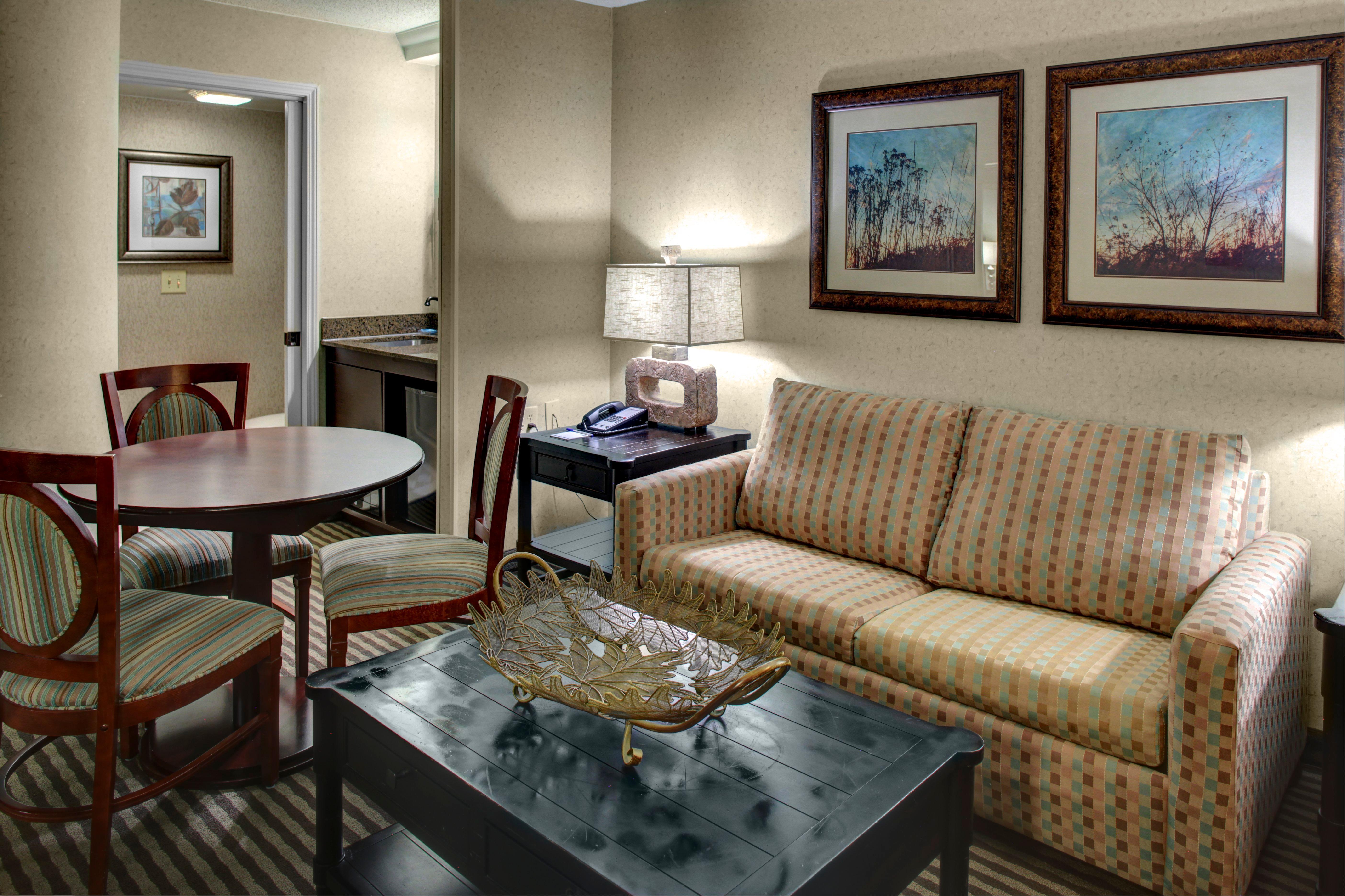 Holiday Inn Express Hotel & Suites Atlanta Buckhead By Ihg Εξωτερικό φωτογραφία
