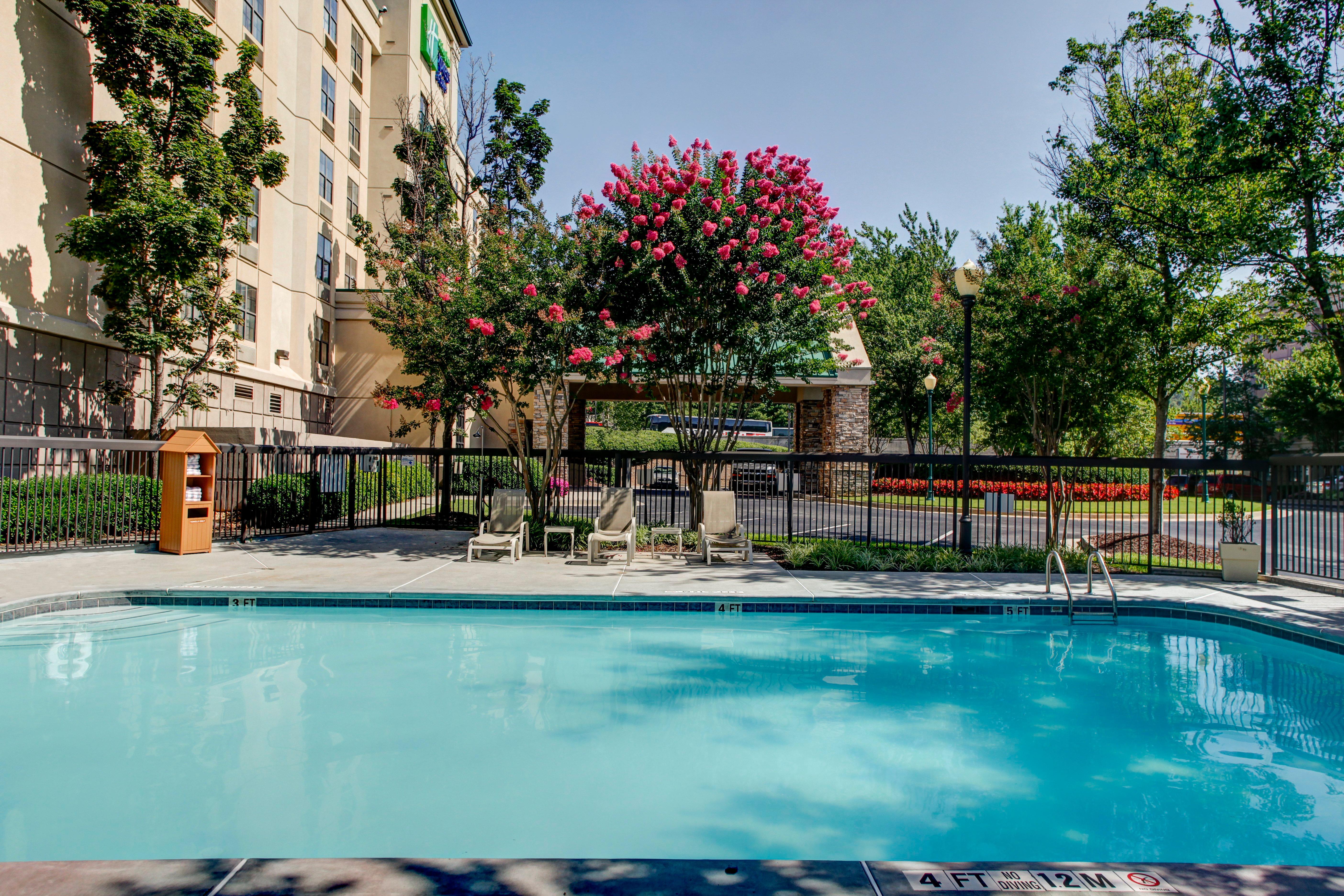Holiday Inn Express Hotel & Suites Atlanta Buckhead By Ihg Εξωτερικό φωτογραφία